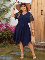 Plus Size Jurk met V-hals en Kanten Mouwen - Group10 - Jurkjes.co