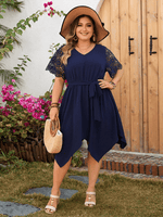 Plus Size Jurk met V-hals en Kanten Mouwen - Group10 - Jurkjes.co