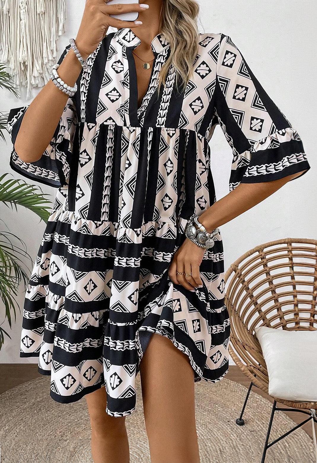 Ruches Jurk met Geometrische Print - Mini Dresses - Jurkjes.co