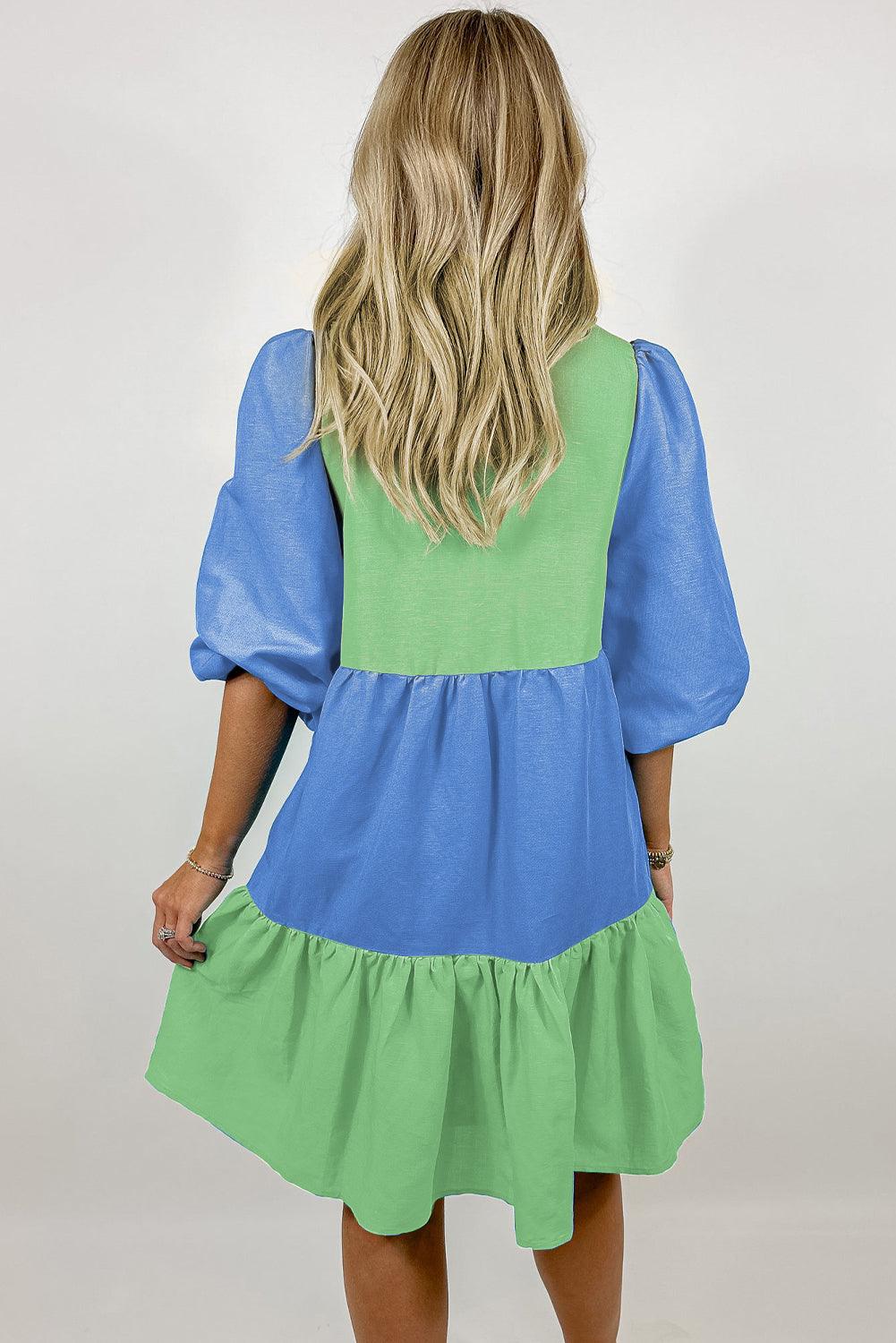 Shift Jurk met V-hals en Frills - Mini Dresses - Jurkjes.co