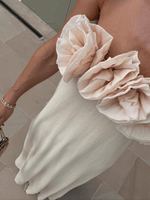 Strapless Maxi Jurk met Bloemenversiering - Group14 - Jurkjes.co