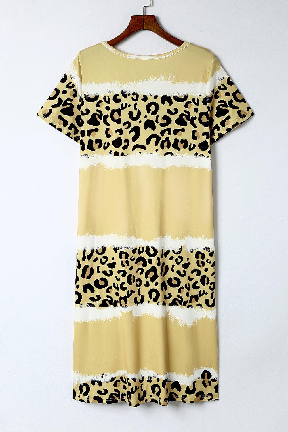 T-shirt Jurk met Pantherprint - T Shirt Dresses - Jurkjes.co