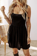 Velvet Mini Jurk met Vierkante Hals en Zakken - Mini Dresses - Jurkjes.co