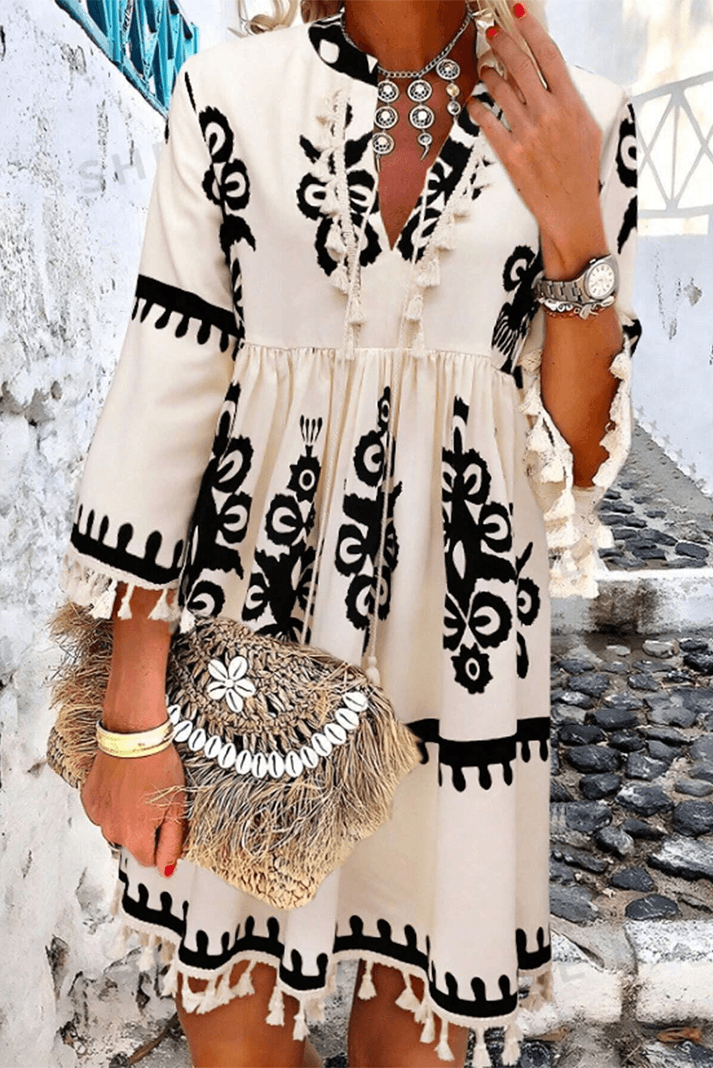 Western Patroon Mini Jurk met Kwastjes en V-hals - Mini Dresses - Jurkjes.co