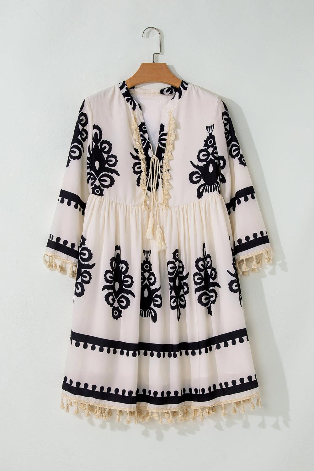 Western Patroon Mini Jurk met Kwastjes en V-hals - Mini Dresses - Jurkjes.co