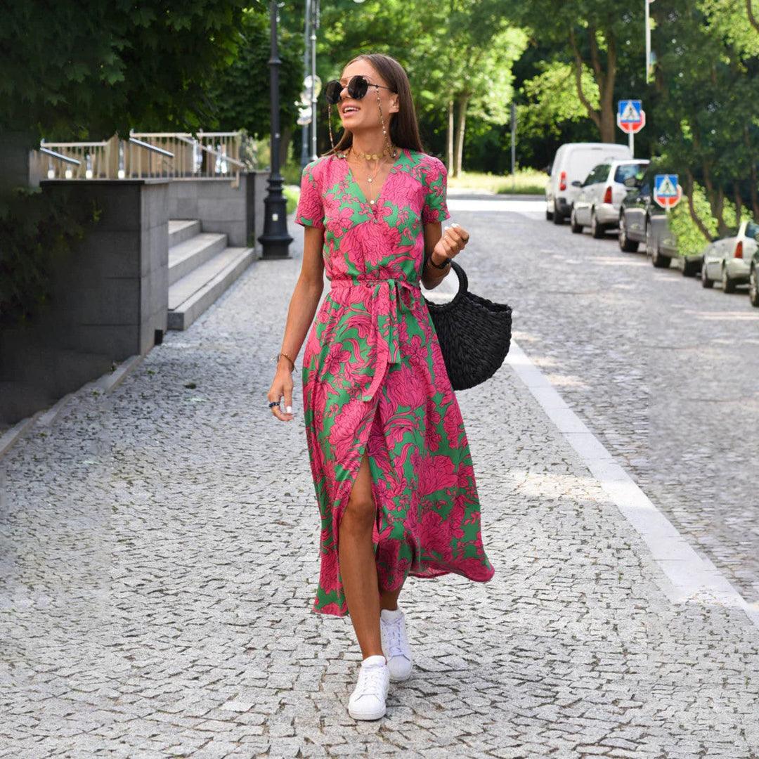Zomerjurk met Bloemenprint en V-hals - Dresses - Jurkjes.co