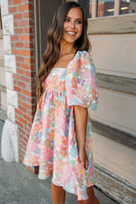 Zomerse Bloemen Babydoll Jurk met Pofmouwen - Floral Dresses - Jurkjes.co